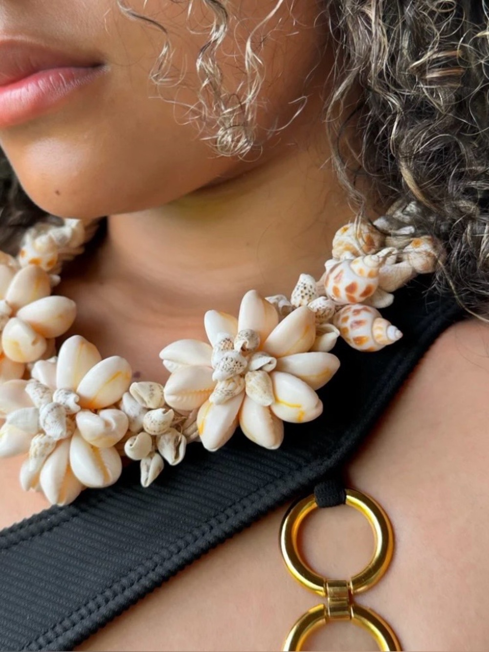 NWT Handcrafted Santorini Cream Shell Flower Statement Necklace - Women Jewelry - Picture 2 of 7